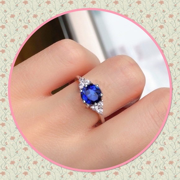 ❄️New❄️Beautiful Sapphire Party Ring❄️ - Picture 2 of 4